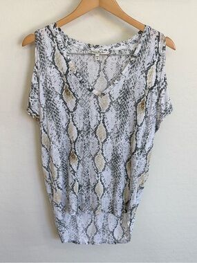 Express Open Shoulder V-Neck Snakeskin Print Neutral Top Small Edgy Boho Casual
